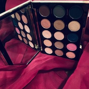 Urban Decay Gwen Stephani Eye Shadow Palette